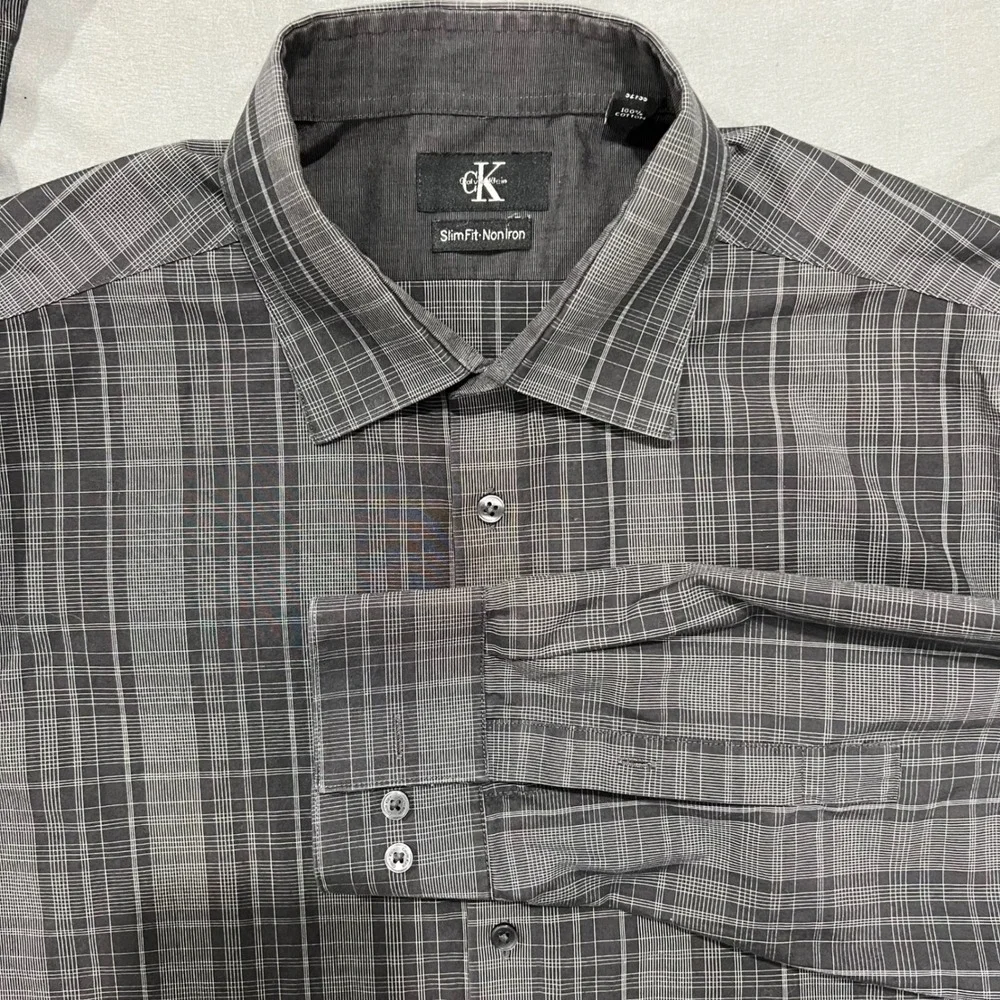 Calvin Klein Dress Shirt Mens‎ L 16.5 32/33 Gray Plaid Slim Fit Non-Iron Cotton